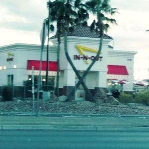 Meet your Posher, Mina